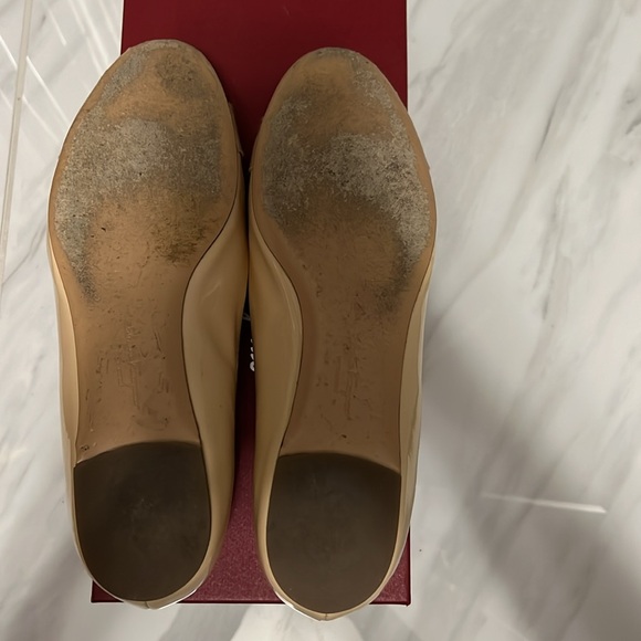 Salvadore Ferragamo Varina patent in New Bisque/Blush - Picture 3 of 6